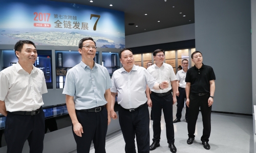 浙江省总工会党组书记、副主席吕志良莅临桐昆调研